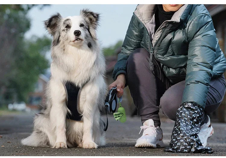 New Pet Waste Bag Dispenser for Dog Waste Bag Holder Plastic Garbage Bag Dispenser Carrier Case Bullet Pet Dog Waste Poop Bags